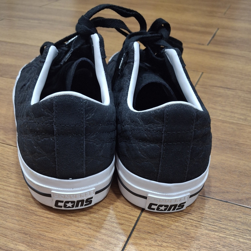 Converse Black Quilted Star Men's Shoes - Picture 4 of 8